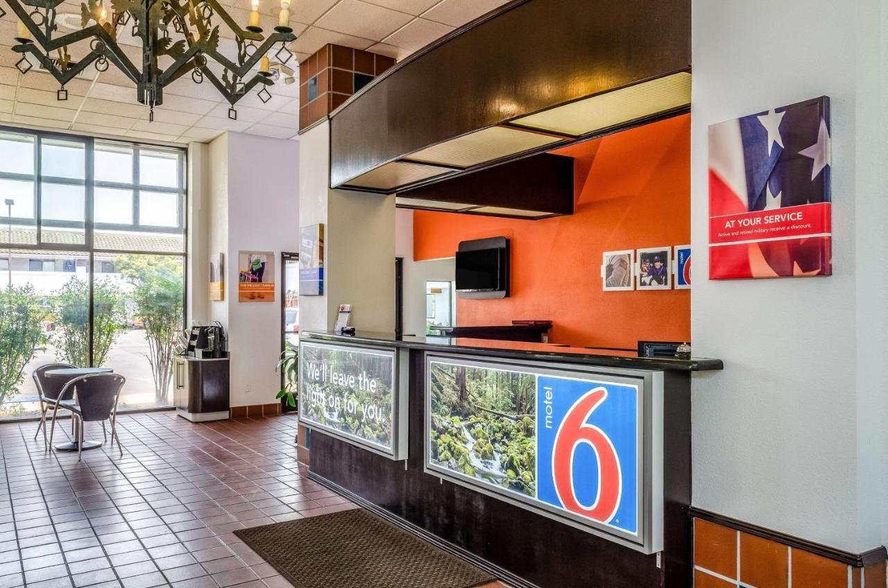 Motel 6 Oakdale, Ca エクステリア 写真