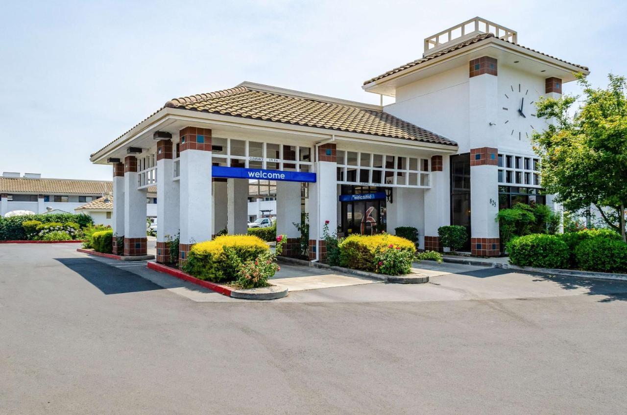 Motel 6 Oakdale, Ca エクステリア 写真
