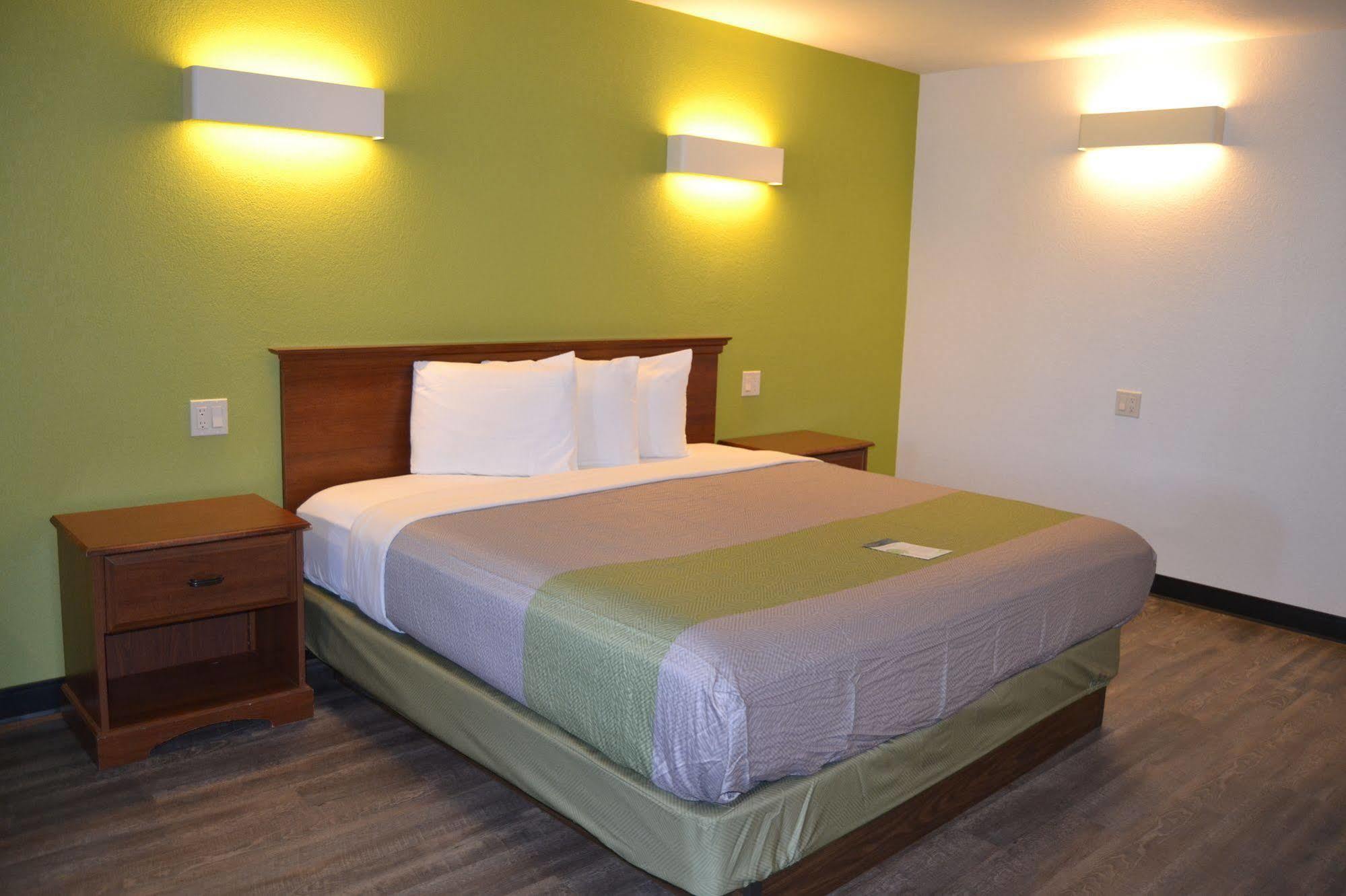 Motel 6 Oakdale, Ca エクステリア 写真